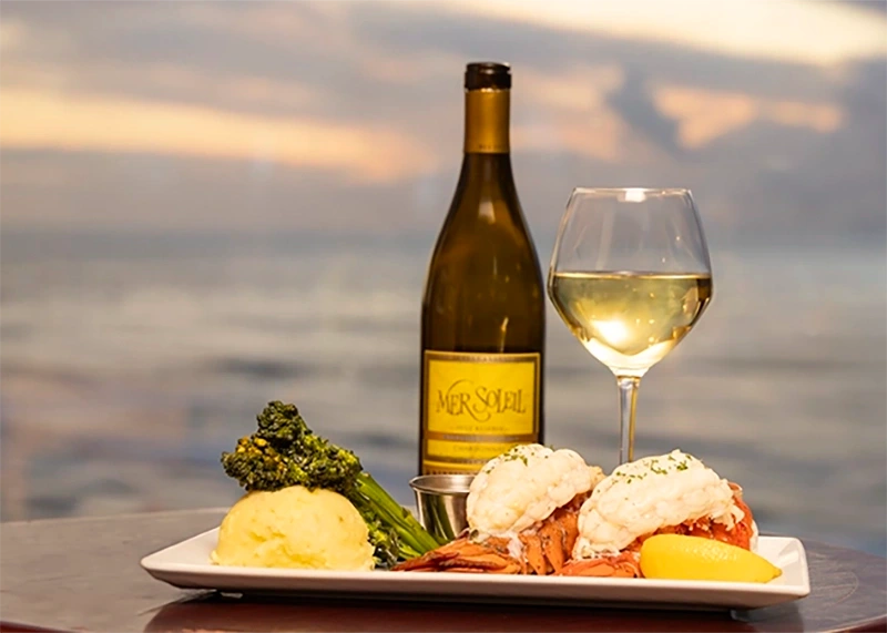 Inn at Spanish Head room service seafood and wine